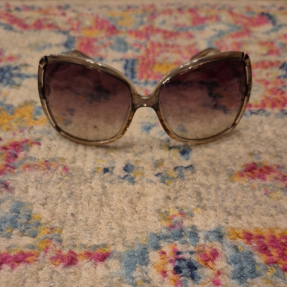 Marc By Marc Jacobs Stylish Women's Sunglasses - Brown
